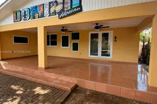 985 SW 10th St, Miami, FL 33130 - Photo 1