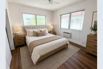 34 Madeira Ave #6, Coral Gables, FL 33134 - Photo 1