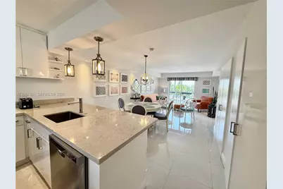 855 Euclid Ave #402, Miami Beach, FL 33139 - Photo 1