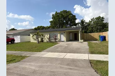 4940 SW 18th St, Fort Lauderdale, FL 33317 - Photo 1