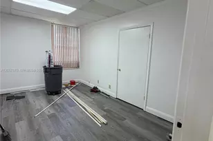 8358 W Oakland Park Blvd, Sunrise, FL 33351 - Photo 1