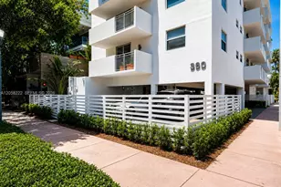 360 Meridian Ave, Miami Beach, FL 33139 - Photo 1