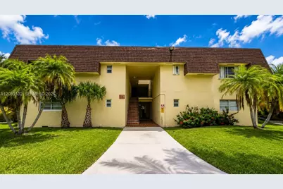 13710 SW 90th Ave #4, Miami, FL 33176 - Photo 1