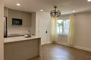 731 6th St, Miami Beach, FL 33139 - Photo 1