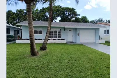 4502 NW 46 St, Tamarac, FL 33319 - Photo 1