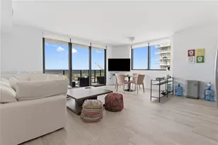 121 NE 34th St, Miami, FL 33137 - Photo 1