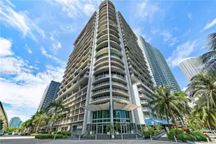 690 SW 1st Ct, Miami, FL 33130 - Photo 1