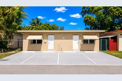 125 SE 2nd Ter, Hallandale Beach, FL 33009 - Photo 1