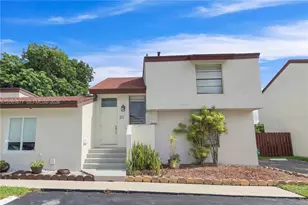 622 NW 98th Ct, Miami, FL 33172 - Photo 1