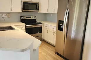 2445 SW 18th Terrace, Fort Lauderdale, FL 33315 - Photo 1