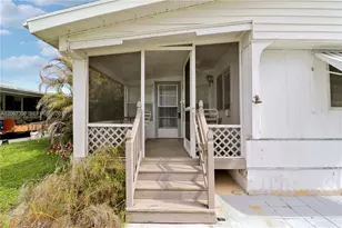 7128 SE Seahawk St, Hobe Sound, FL 33455 - Photo 1