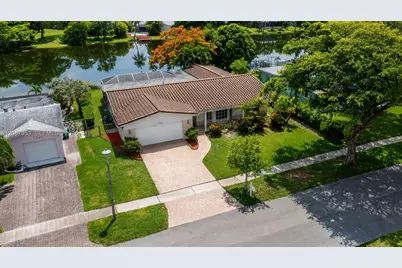 1731 NW 108th Ave, Pembroke Pines, FL 33026 - Photo 1