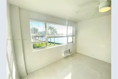 6484 Indian Creek Dr #205, Miami Beach, FL 33141 - Photo 1