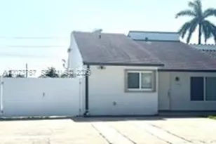 435 SW 95th Ct, Miami, FL 33174 - Photo 1