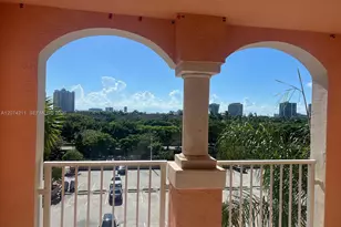 19601 E Country Club Dr, Aventura, FL 33180 - Photo 1