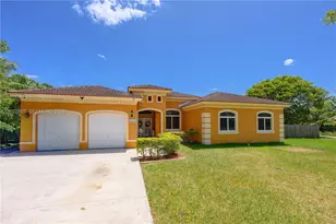 20562 SW 324th St, Homestead, FL 33030 - Photo 1