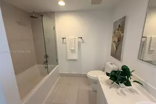 2600 E Hallandale Beach Blvd, Hallandale Beach, FL 33009 - Photo 18