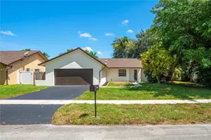 7389 NW 48th Pl, Lauderhill, FL 33319 - Photo 1