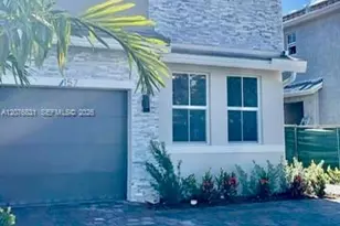 157 SW 170th Ave, Pembroke Pines, FL 33027 - Photo 1