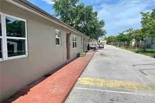 2721 S Ave S, Riviera Beach, FL 33404 - Photo 1