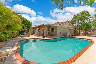 13706 SW 14th St, Miami, FL 33184 - Photo 1