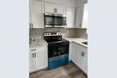 319 NE 2nd St #4, Hallandale Beach, FL 33009 - Photo 1