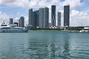 900 Biscayne Blvd, Miami, FL 33132 - Photo 1