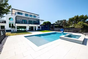 55 Ocean Front Dr, Key Largo, FL 33037 - Photo 1