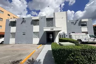 1285 W 26th Pl, Hialeah, FL 33010 - Photo 1