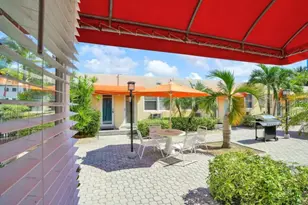 336 Arthur St, Hollywood, FL 33019 - Photo 1