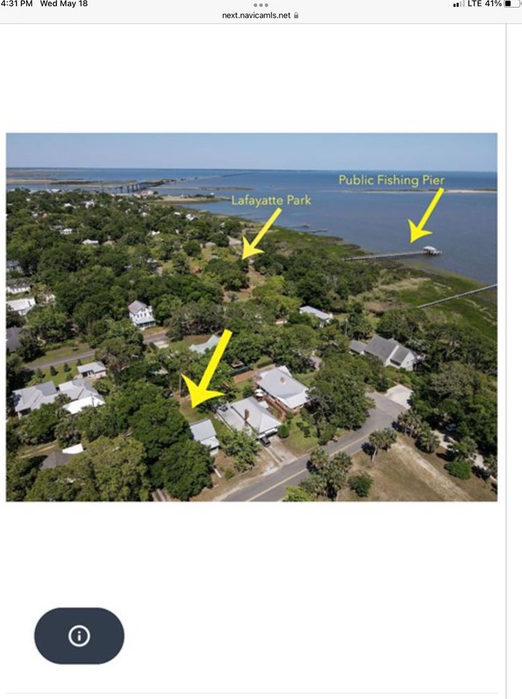 33 16th St, Apalachicola, FL 32320-1927