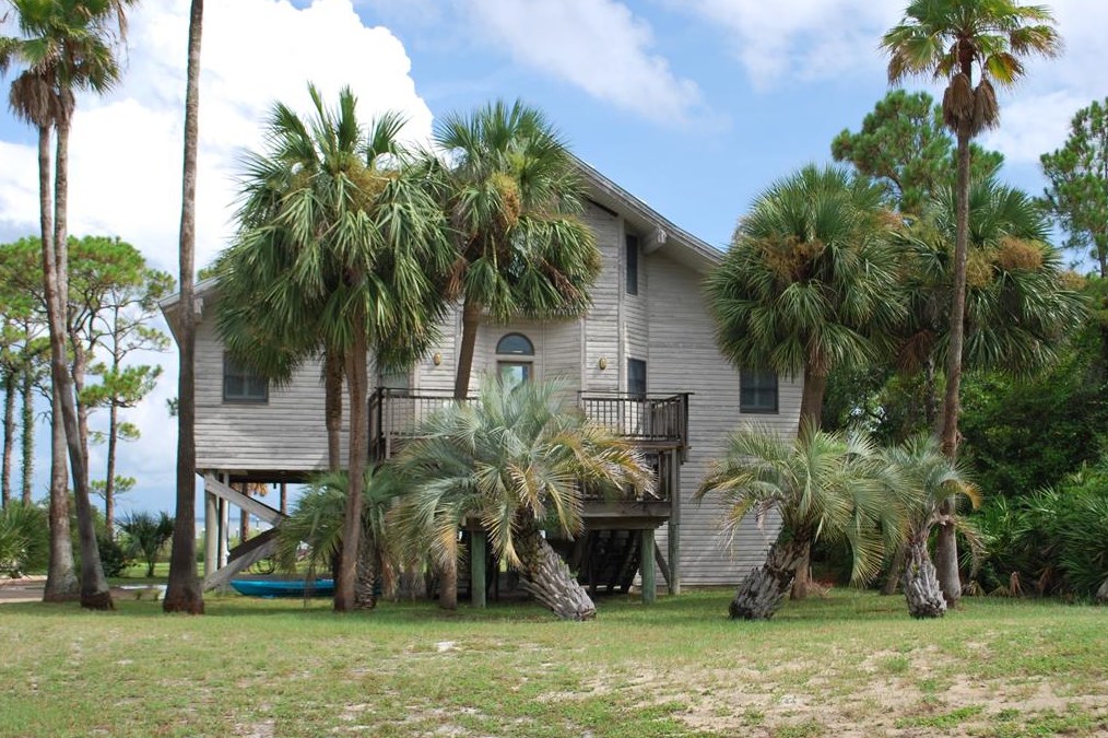 1823 E Gulf Beach Dr, Saint George Island, FL 32328