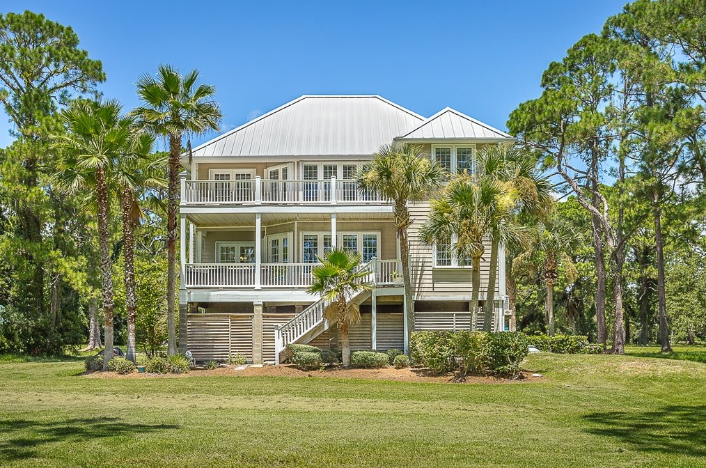 200 Gramercy Plantation Blvd, Saint George Island, FL 32328