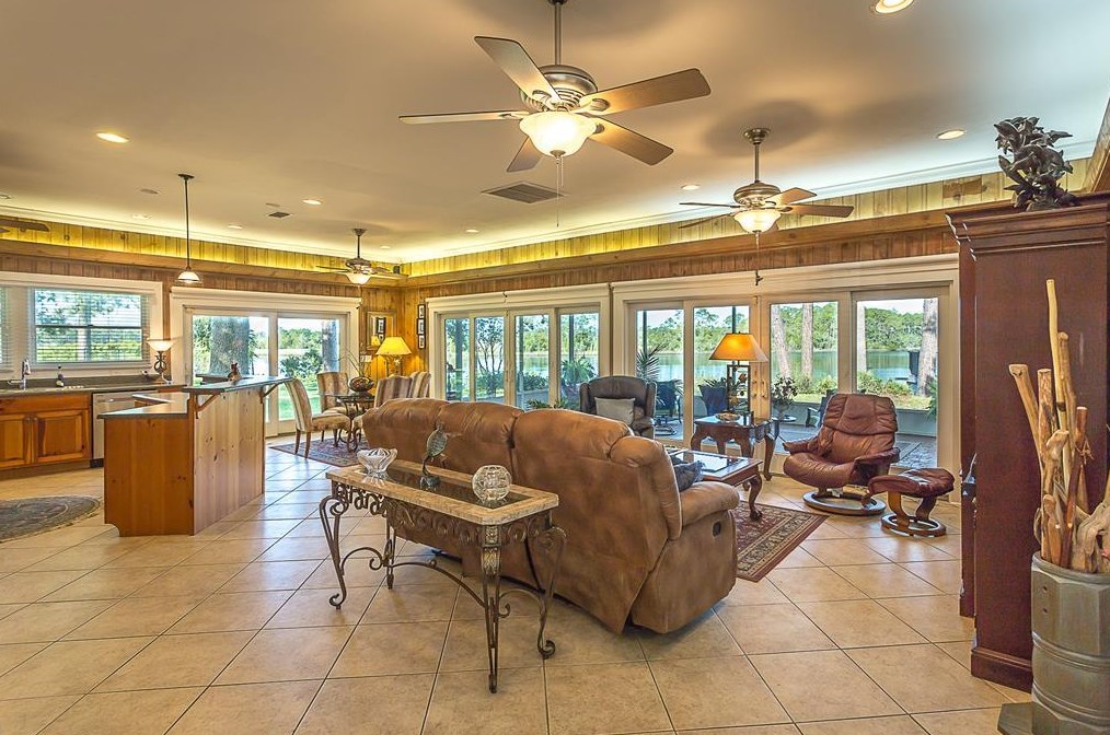 1117 Bragdon St, Carrabelle, FL 32322