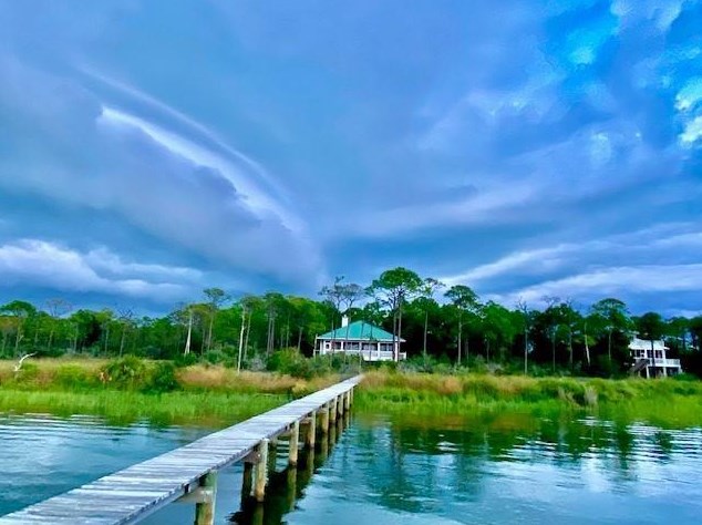 1305 Leisure Ln, Saint George Island, FL 32328