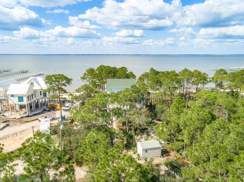 1419 E Gulf Beach Dr, Saint George Island, FL 32328