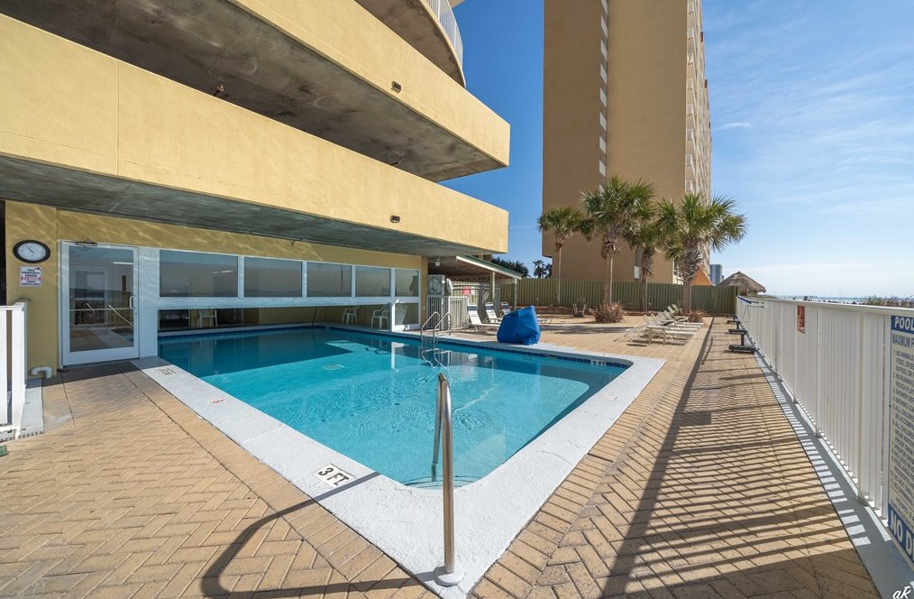 17545 Front Beach Rd, Panama City FL  32413-1907 exterior