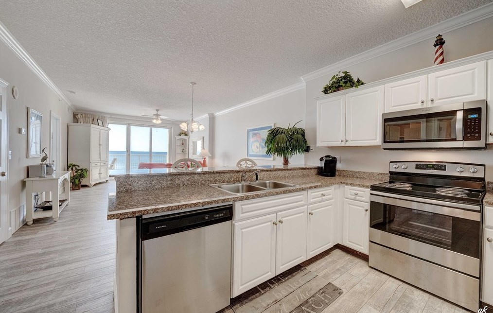 17545 Front Beach Rd, Panama City FL  32413-2025 exterior