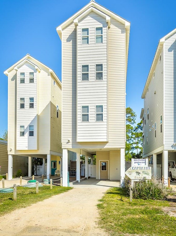 155 Gunn St, Saint George Island, FL 32328