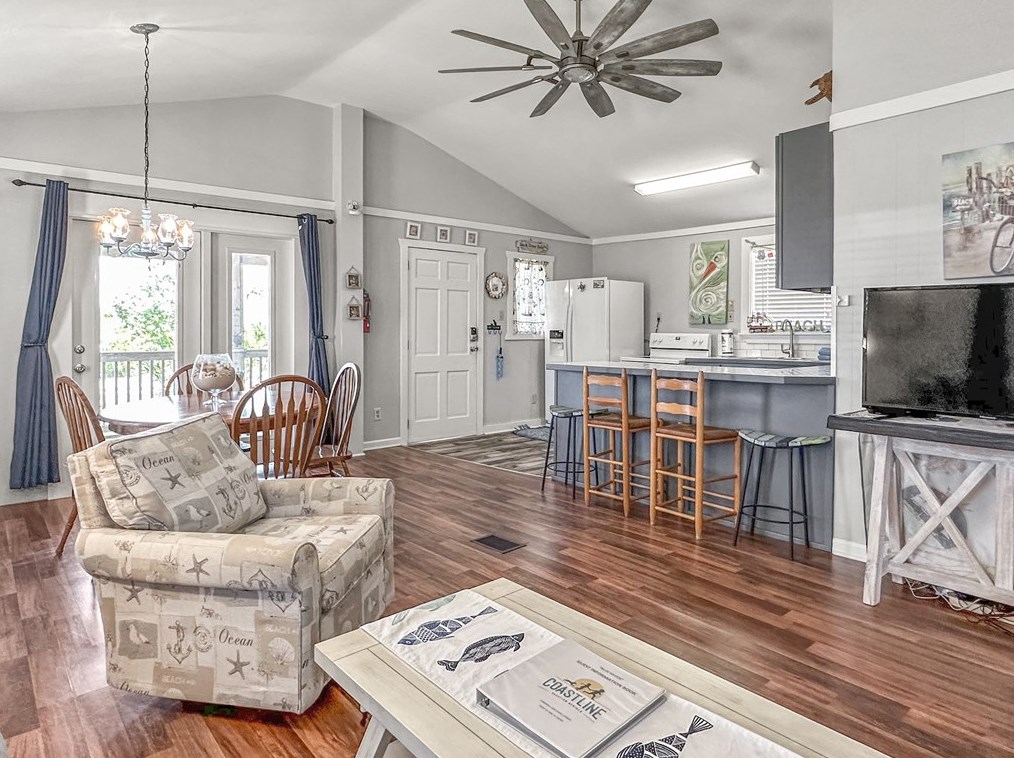 230 Canal St, Port Saint Joe, FL 32456