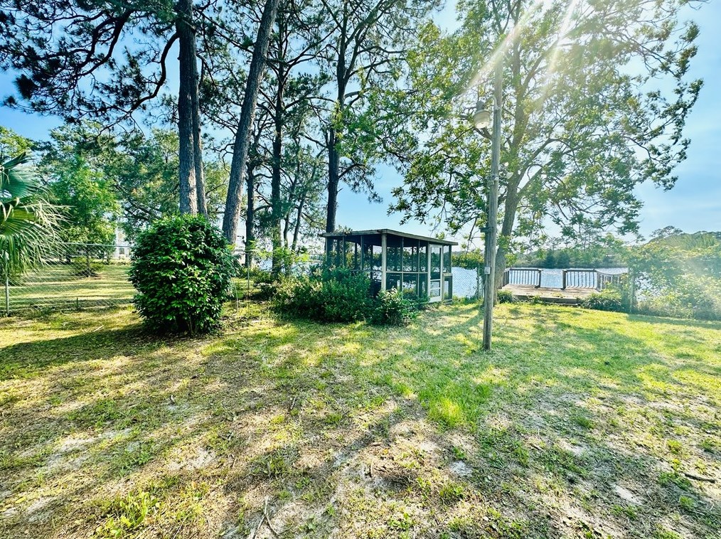 1113 Bragdon St, Carrabelle, FL 32322