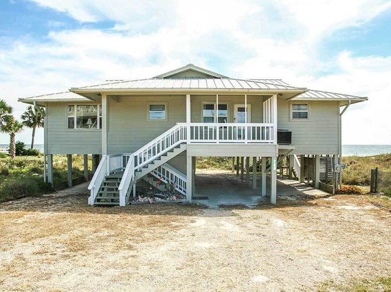 964 W Gorrie Dr, Saint George Island, FL 32328