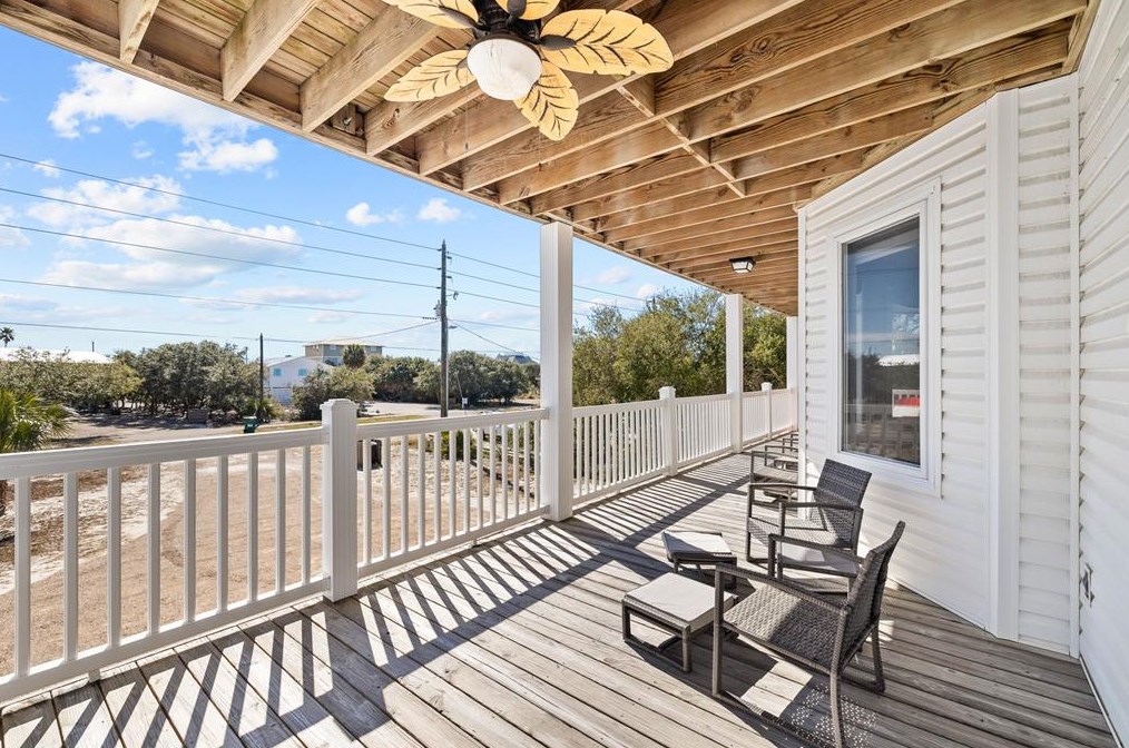 949 Gulf Beach Dr, Saint George Island FL  32328-3002 exterior