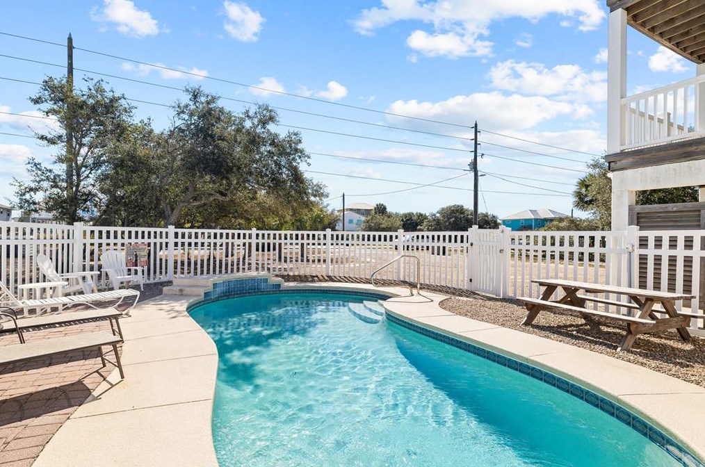 949 Gulf Beach Dr, Saint George Island FL  32328-3002 exterior