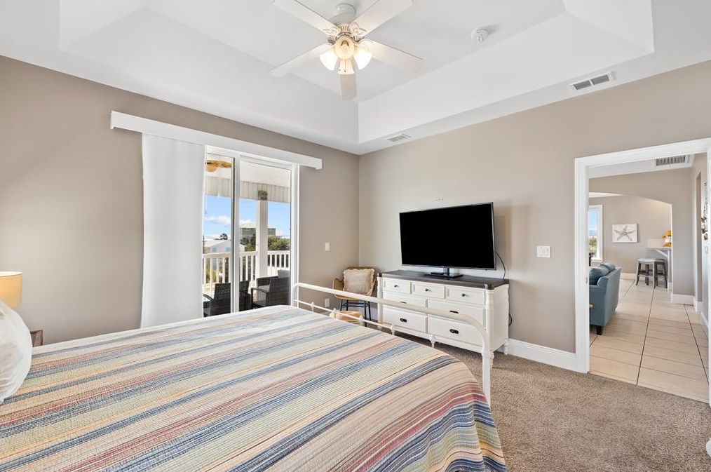 949 Gulf Beach Dr, Saint George Island FL  32328-3002 exterior