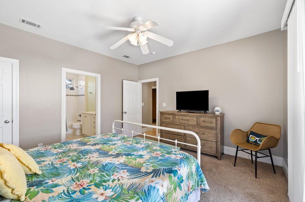 949 Gulf Beach Dr, Saint George Island FL  32328-3002 exterior