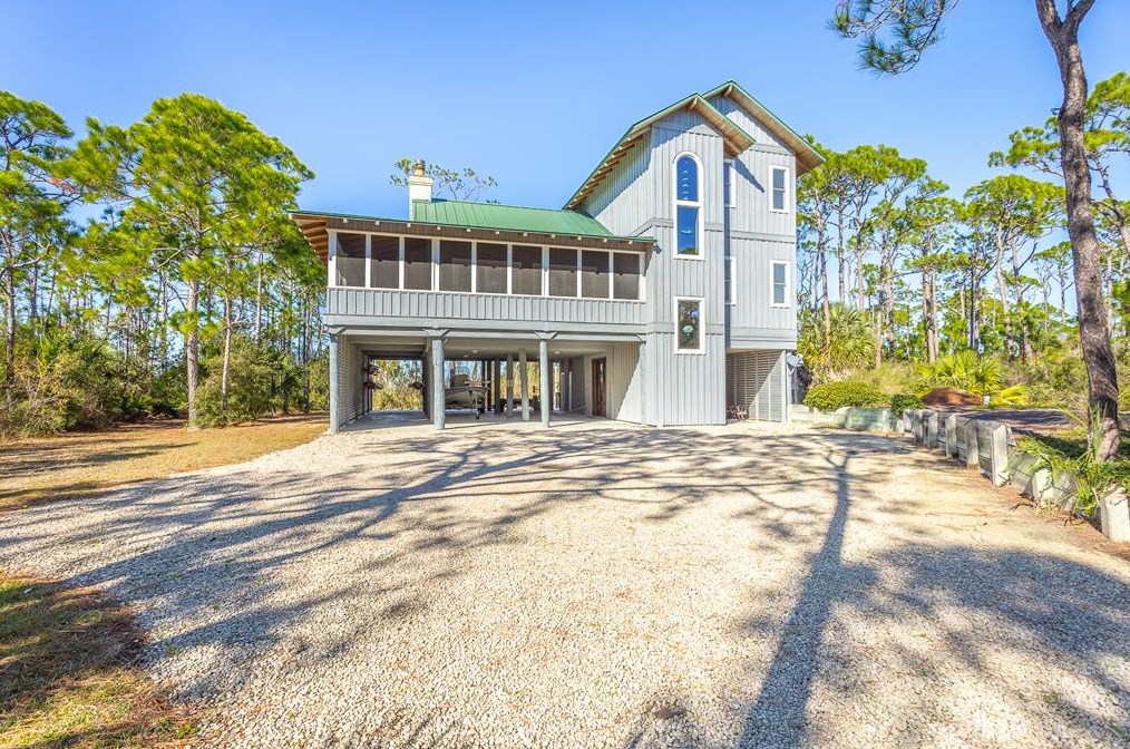 2015 Turpentine Trl, Saint George Island, FL 32328-2134