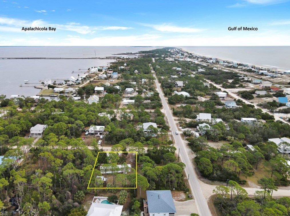 304 Howell St, Saint George Island, FL 32328