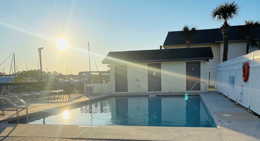 903 Avenue A, Carrabelle FL  32322-6618 exterior