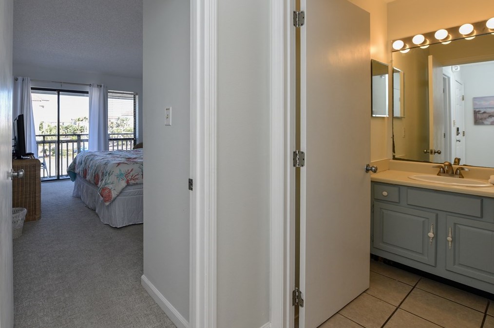 1804 Gulf Bch Dr, Saint George Island FL  32328-2827 exterior